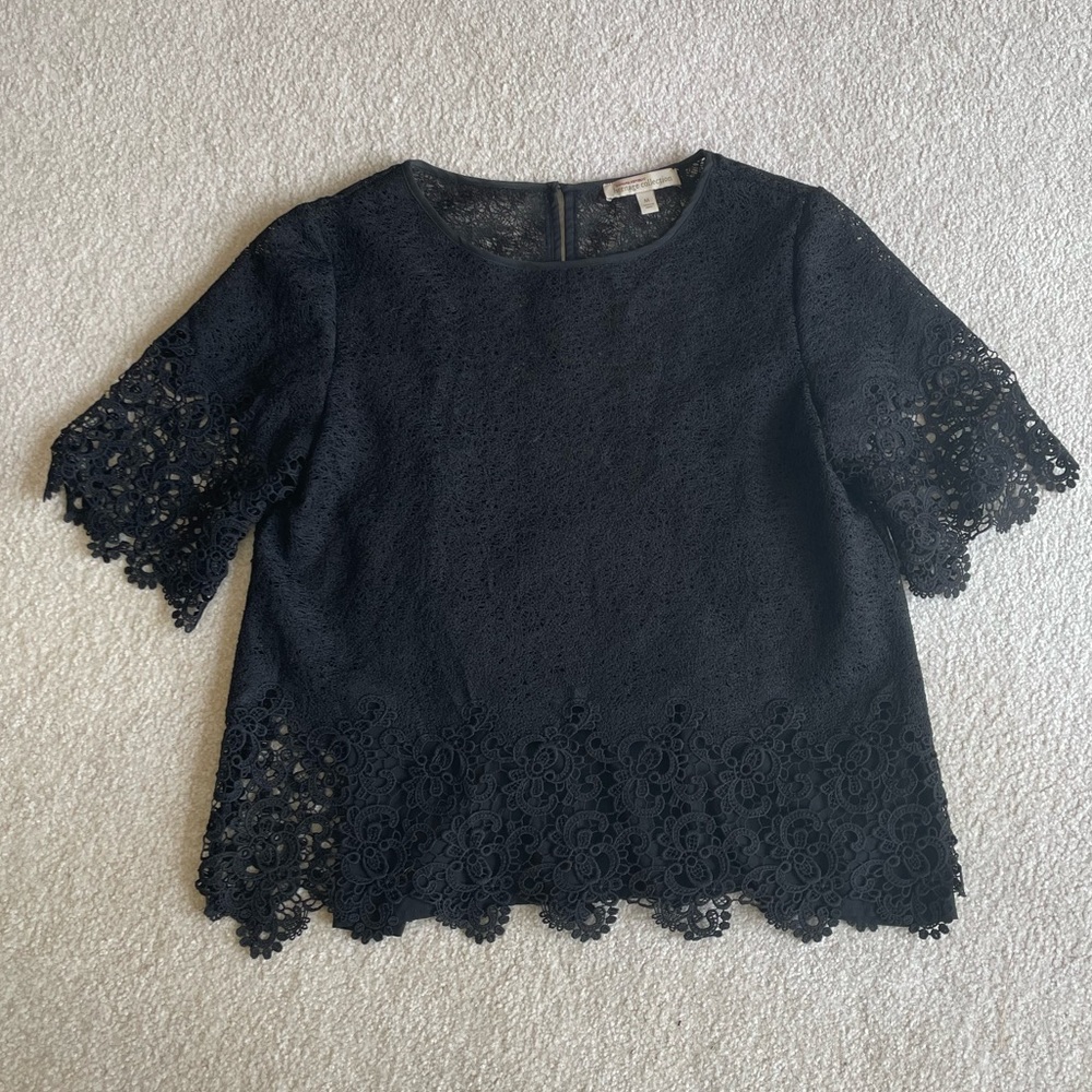 Banana Republic Black Lace Short Sleeve Blouse